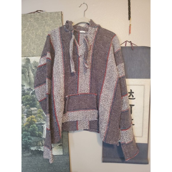 Small grey Baja poncho hoodie gently use - Picture 2 of 9